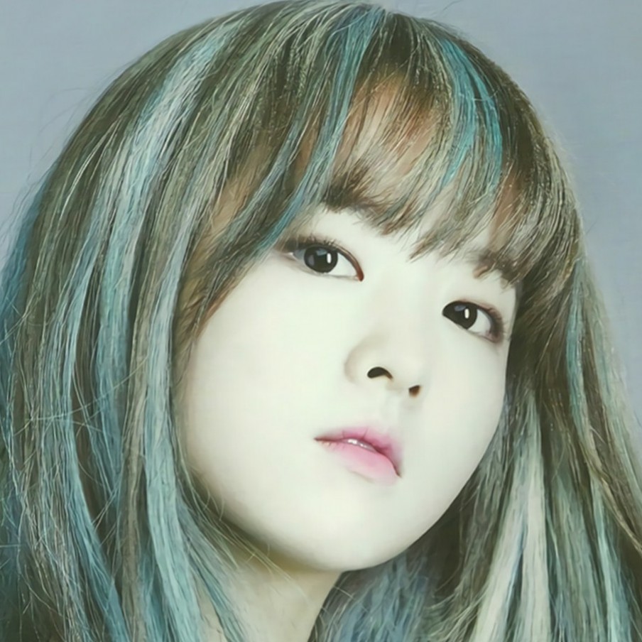 Recent activity shot of Park Boyoung