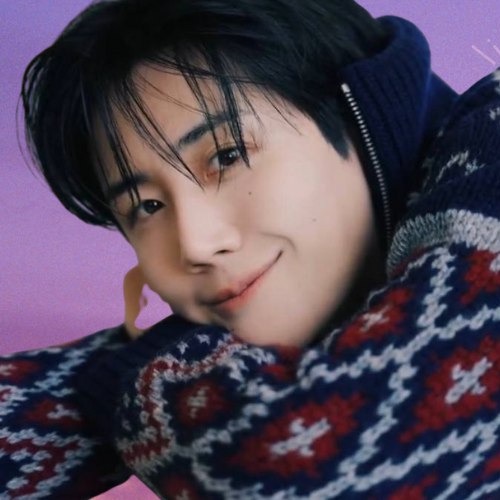Latest photo of Kim Seonho