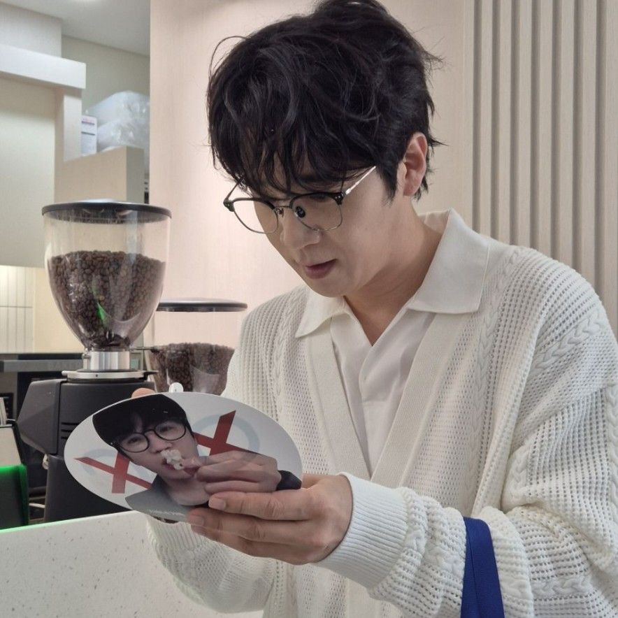 Recent activity shot of Park Jihoo (Mr. Trot 3)