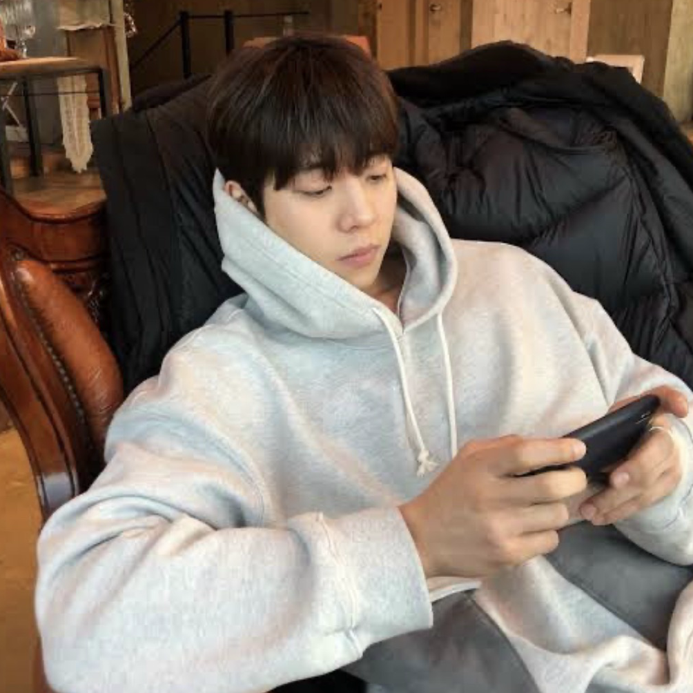 Behind-the-scenes cut of Chae Jonghyeop