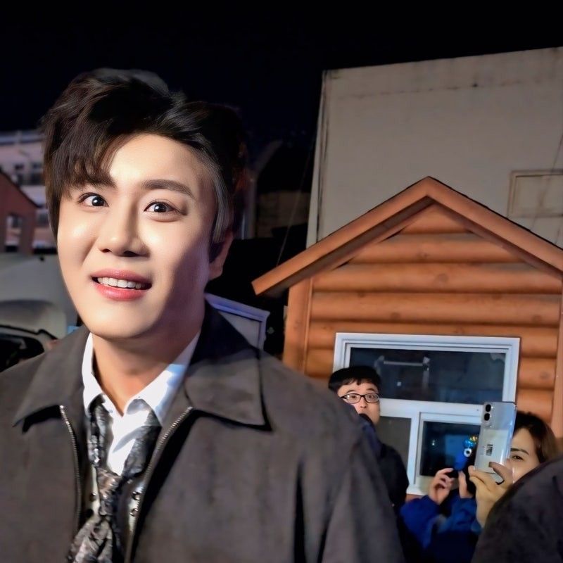 Behind-the-scenes cut of Jin Haesung