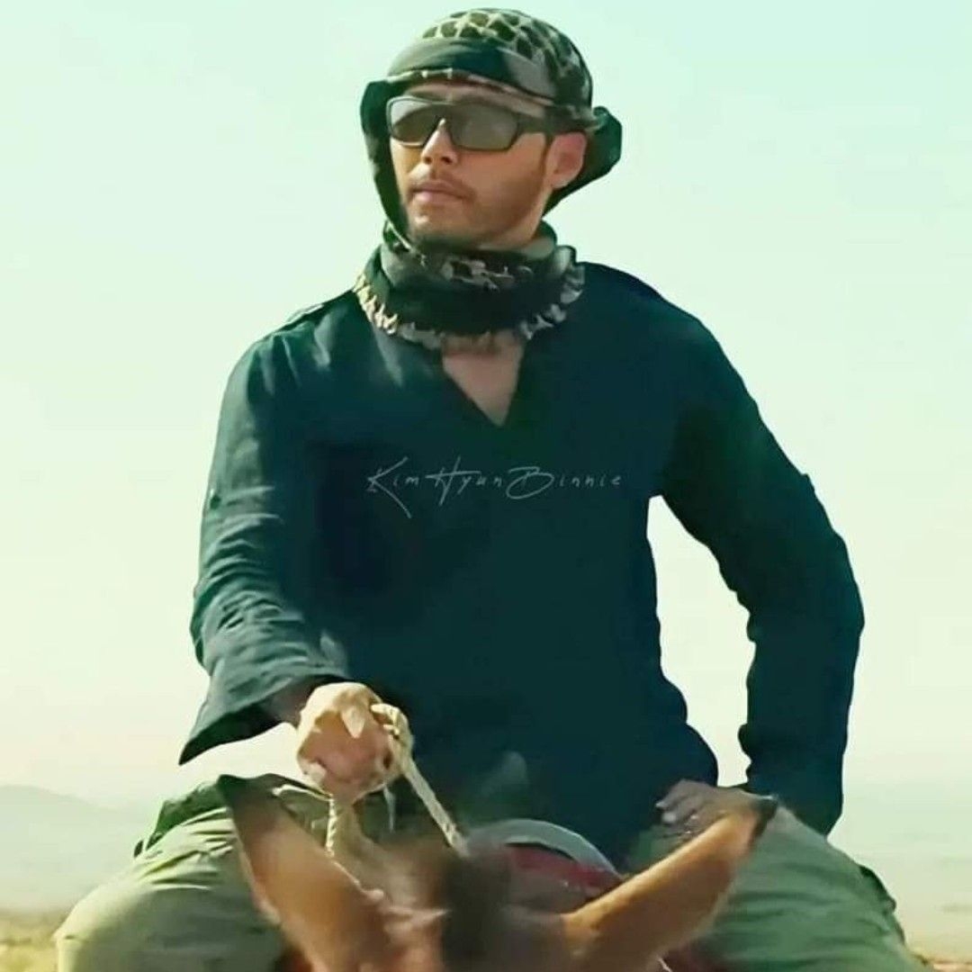 A moment captured by a fan of Hyun Bin