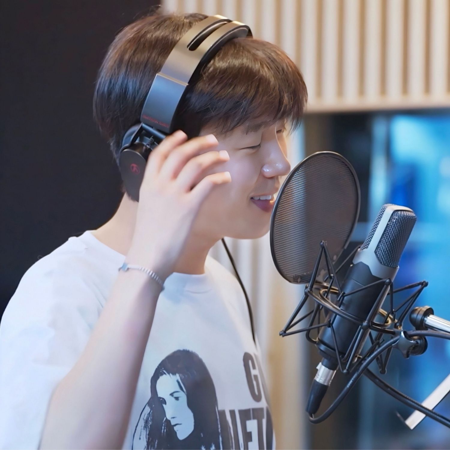 Recent activity shot of Lim Youngwoong