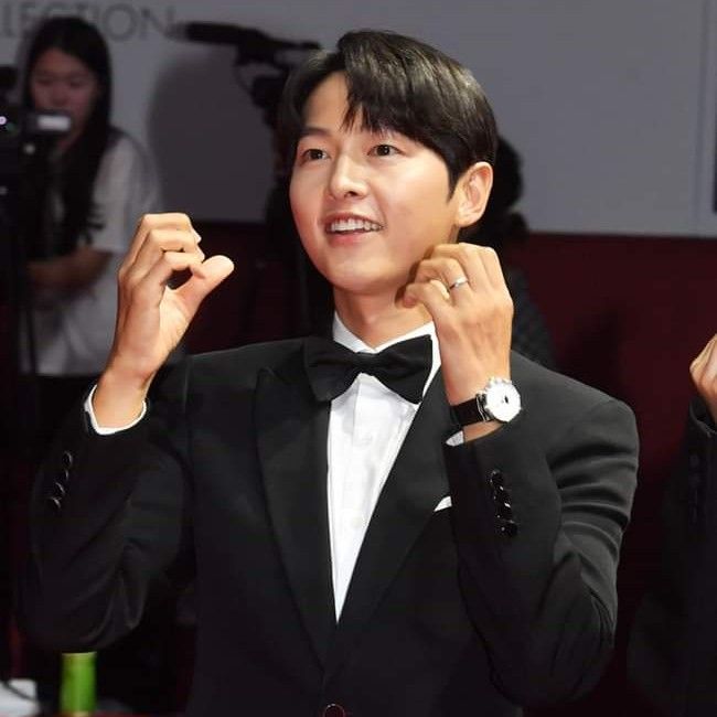 A moment captured by a fan of Song Joongki