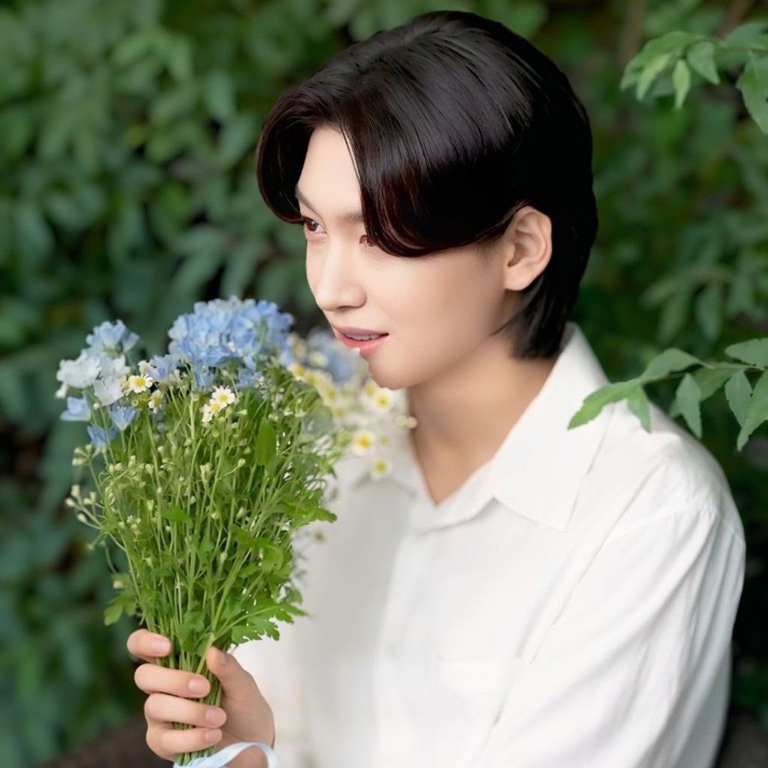 Behind-the-scenes cut of Kim Yongbin