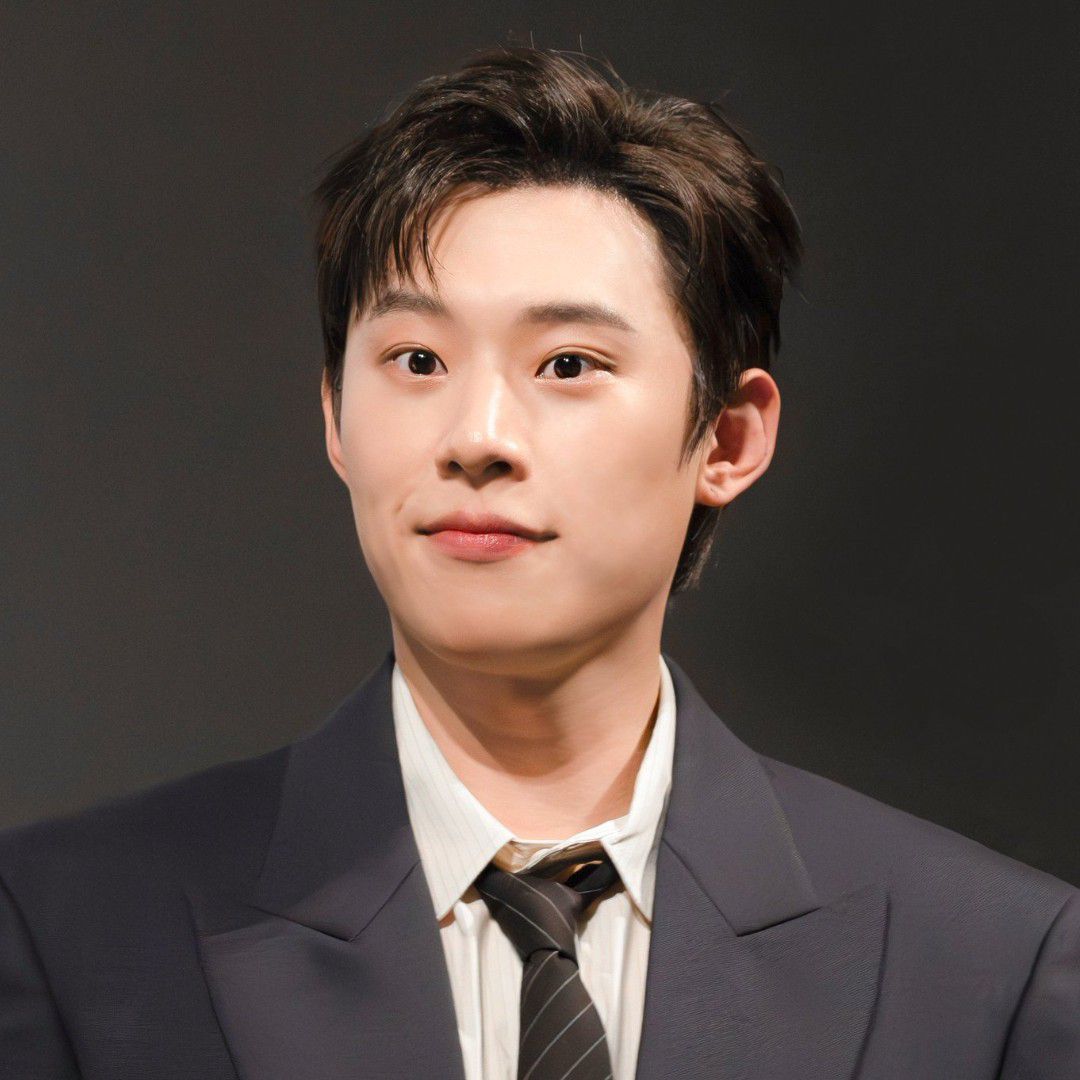 Latest photo of Kim Sungcheol