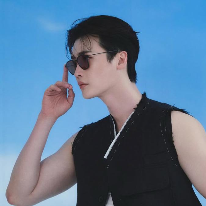 Latest photo of Lee Jongsuk