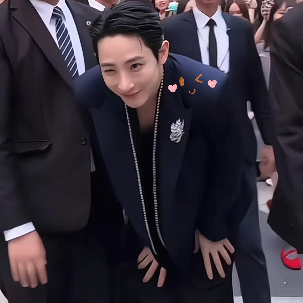 Behind-the-scenes cut of Lee Soohyuk
