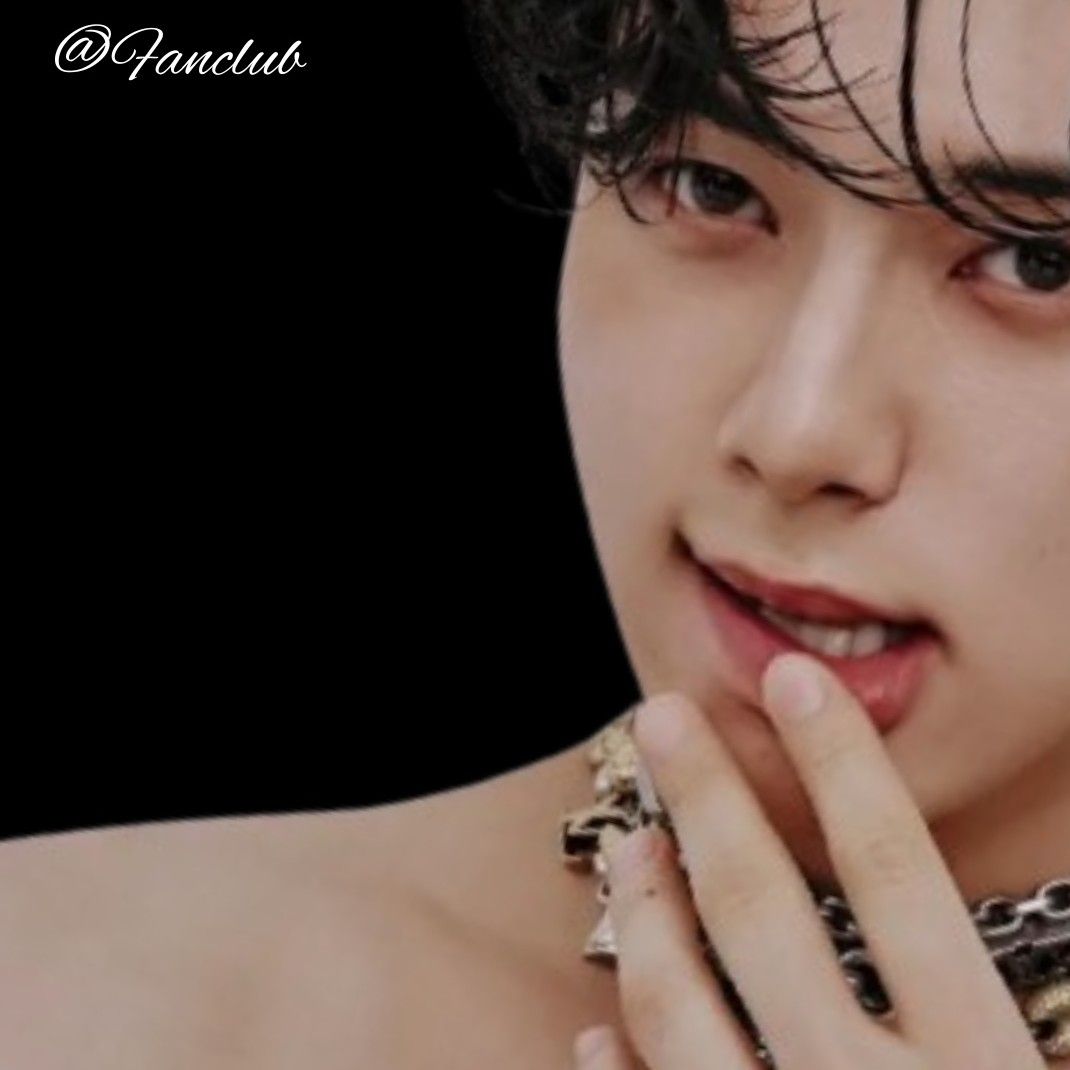 A moment captured by a fan of Lee Chaemin