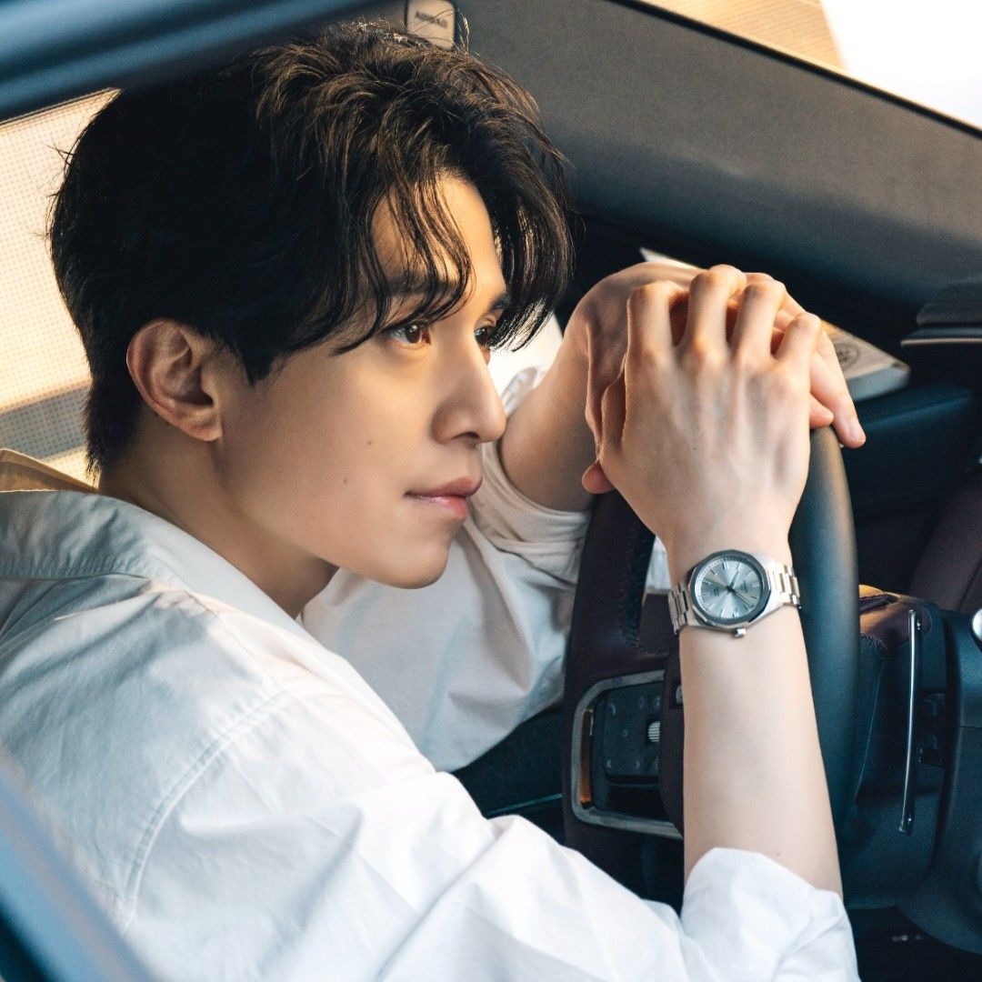 A moment captured by a fan of Lee Dongwook