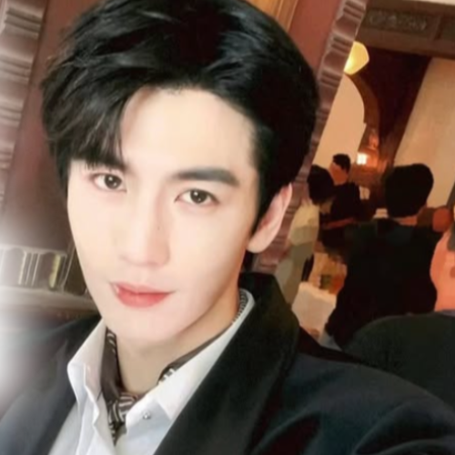 Latest photo of Zhang Linghe