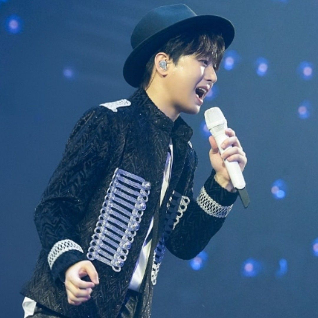 Foto terbaru dari Lee Chanwon