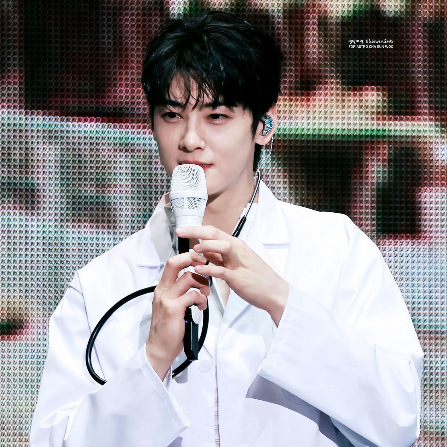 Cuplikan di balik layar dari Cha Eunwoo