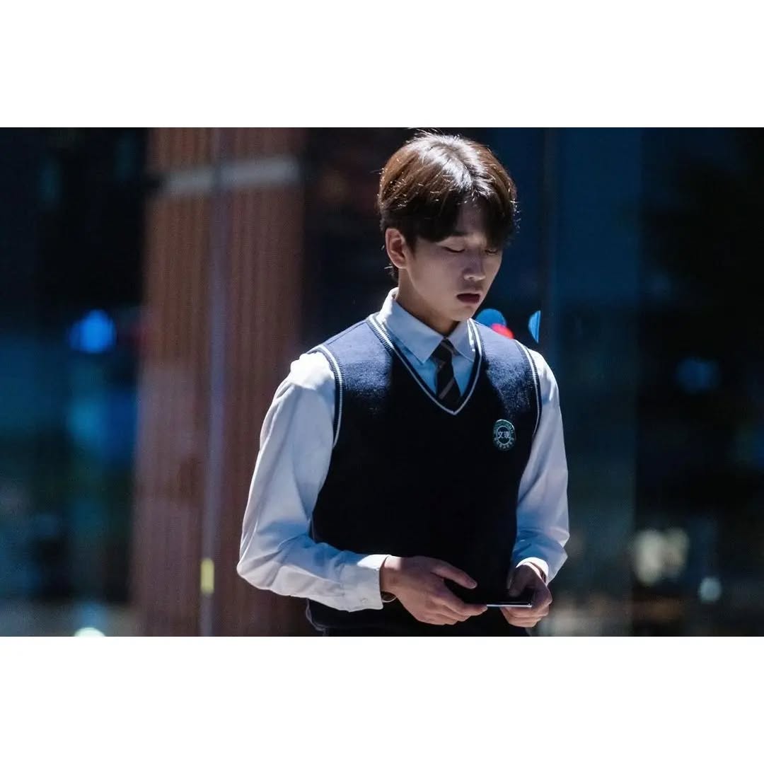 Recent activity shot of Kim Yoonwoo
