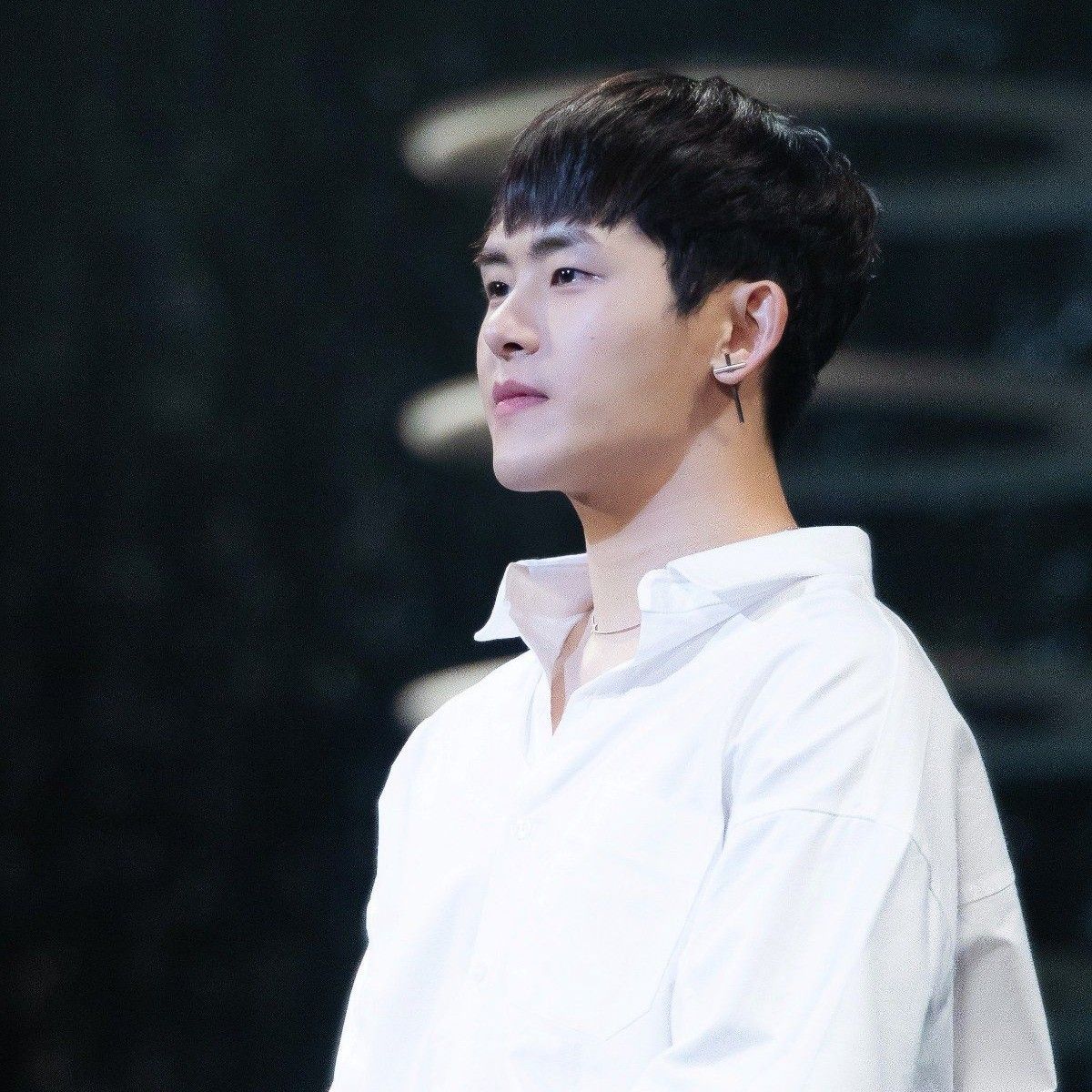 Behind-the-scenes cut of Hoya