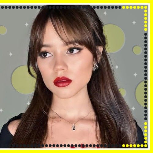 Latest photo of Jenna Ortega