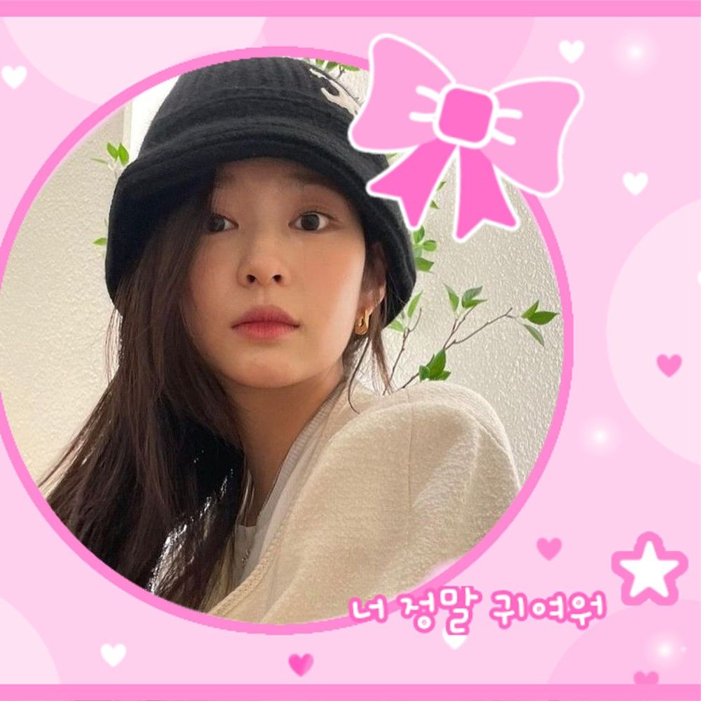 Behind-the-scenes cut of Kim Minju