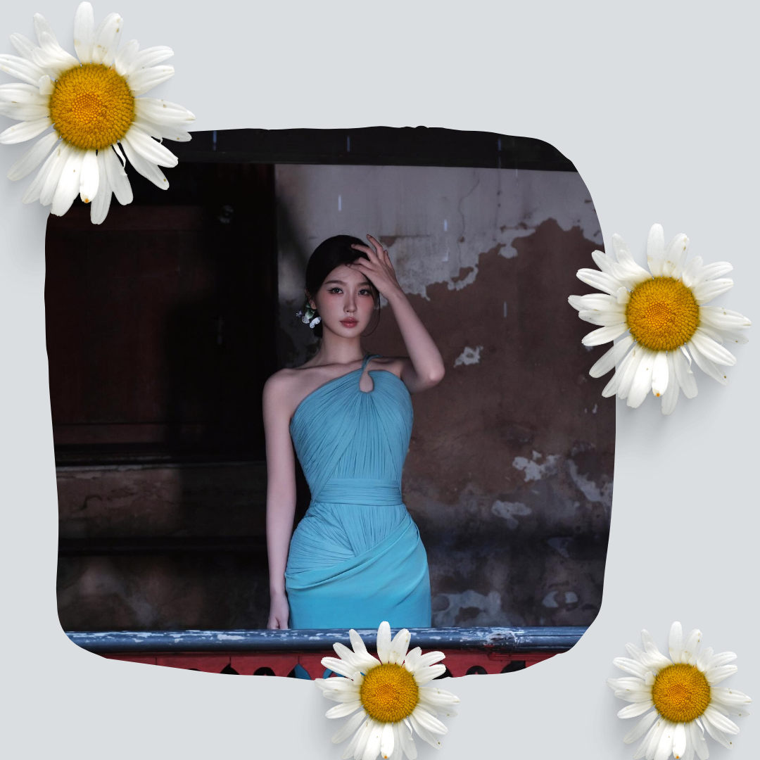 Latest photo of Esther Yu