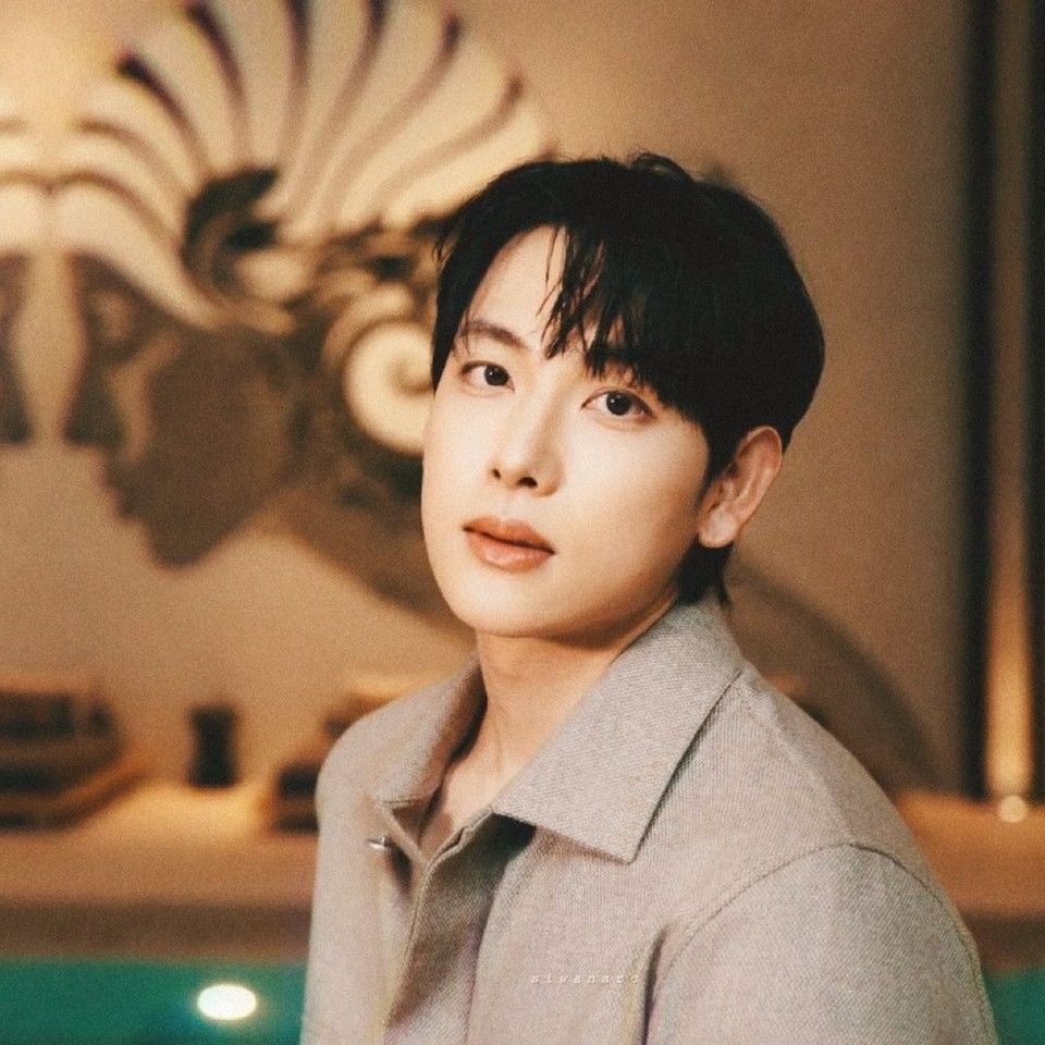 Behind-the-scenes cut of Yim Siwan