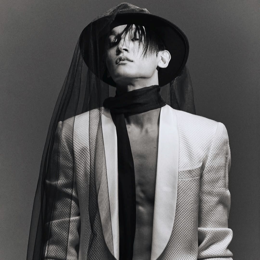 Recent activity shot of Choi Hojong