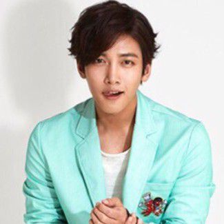 チ・チャンウクの最近の活動ショット