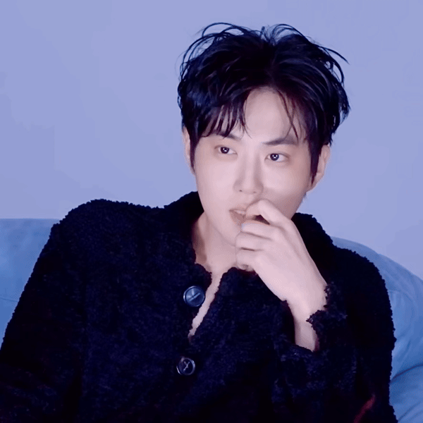 Recent activity shot of Suho
