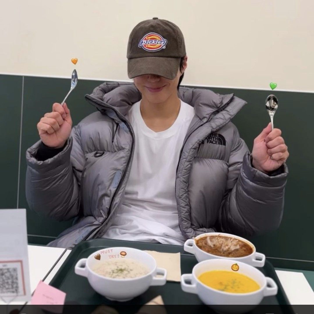 Foto terbaru dari Park Bogum