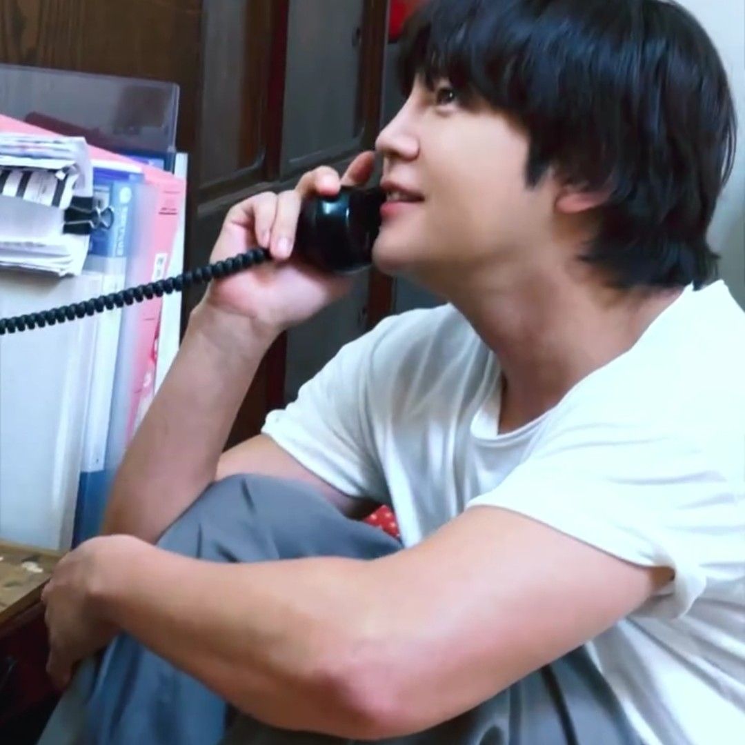 Recent activity shot of Jang Geunsuk