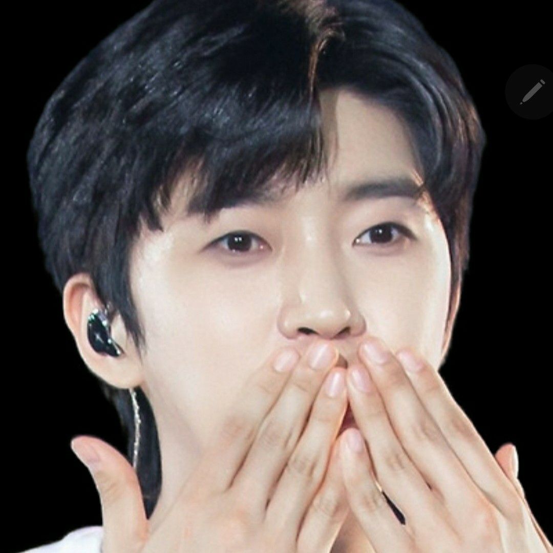 Latest photo of Lim Youngwoong