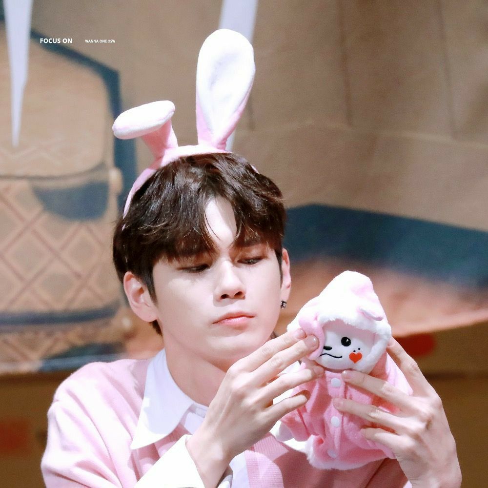 옹성우 최근 활동샷