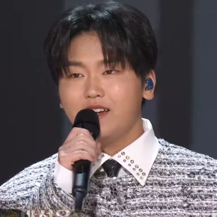 A moment captured by a fan of Park Sungon