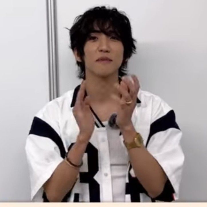 Behind-the-scenes cut of Lee Seungyoon