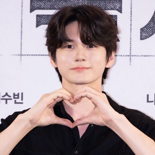 Behind-the-scenes cut of Ong Seongwu