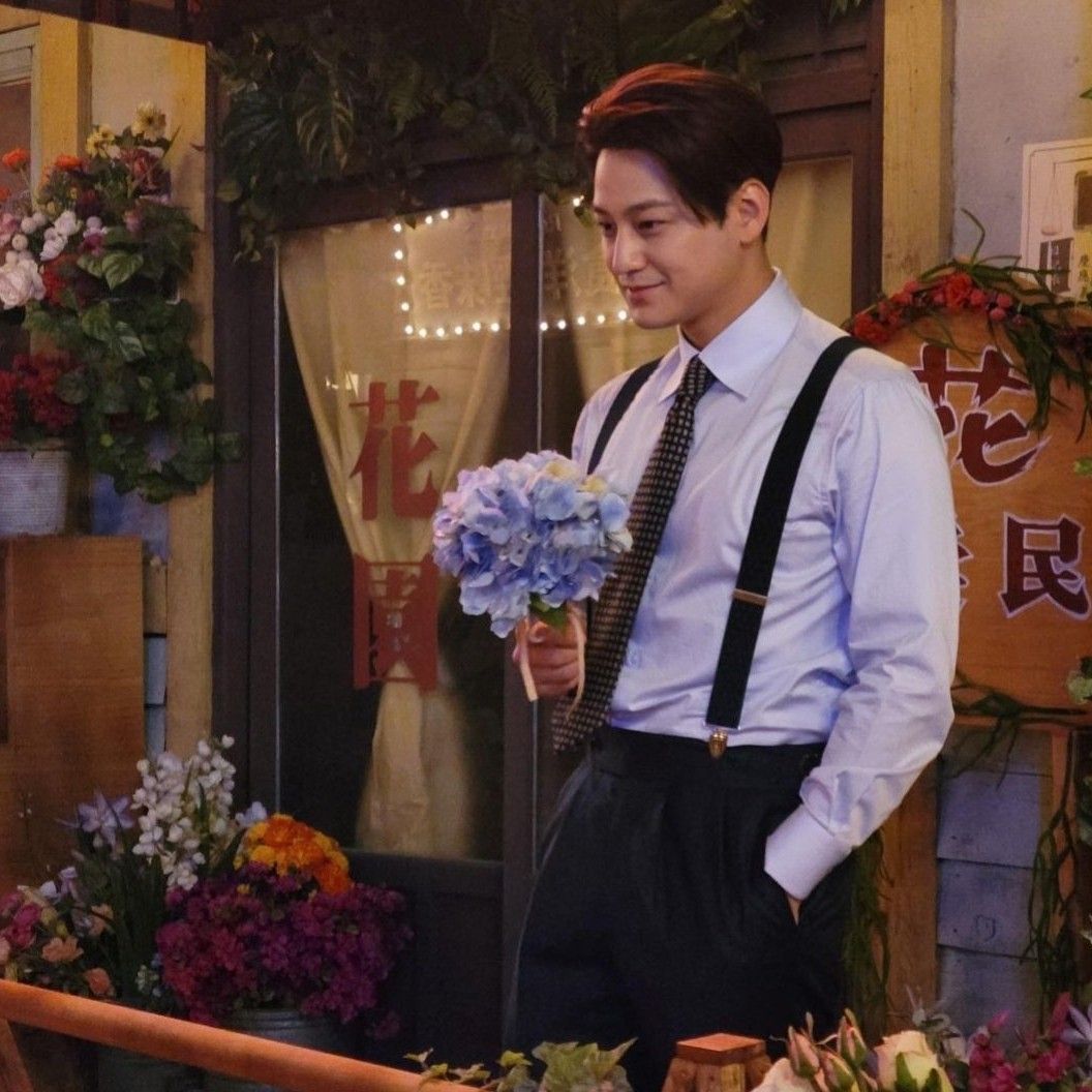 Behind-the-scenes cut of Kim Bum