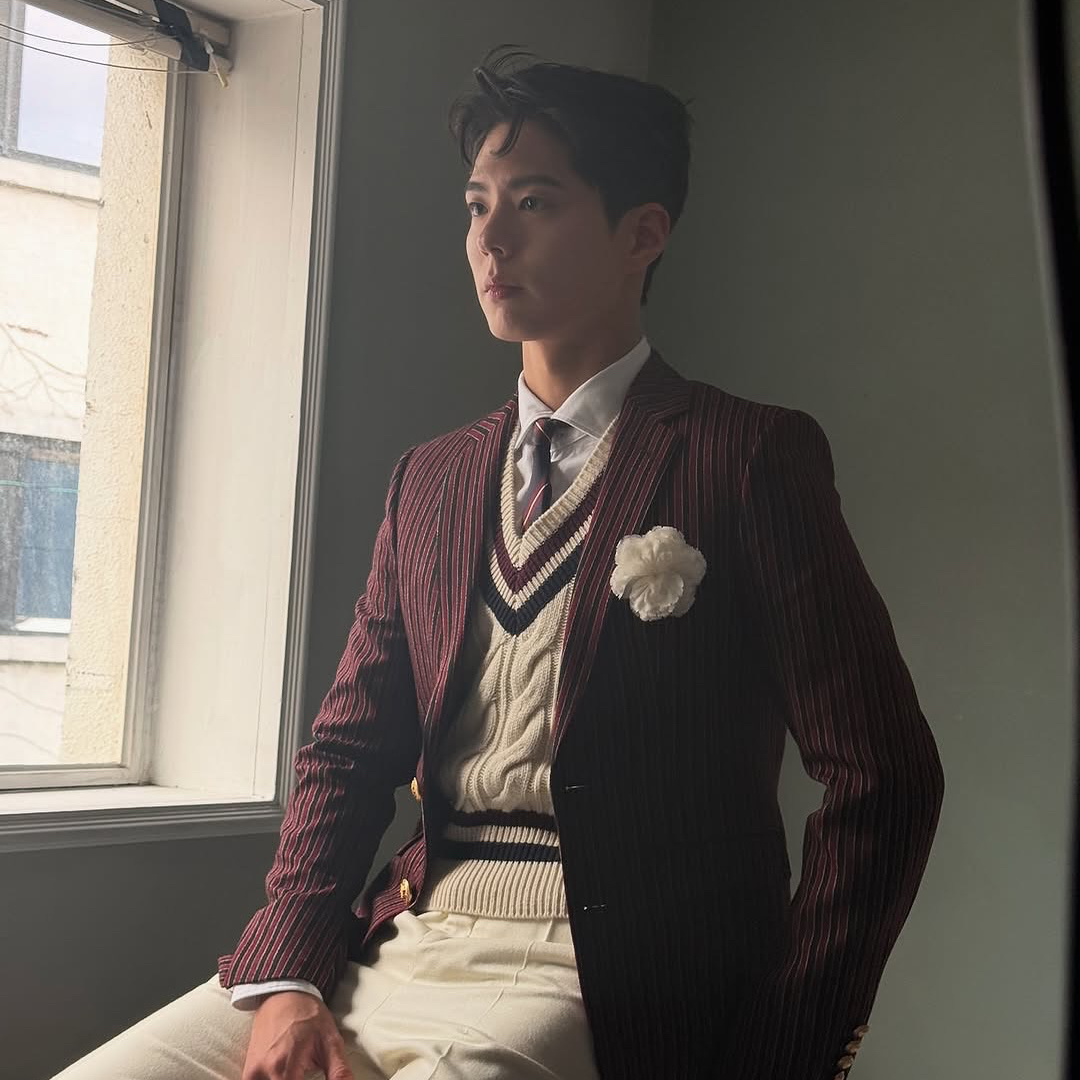 Recent activity shot of Park Bogum