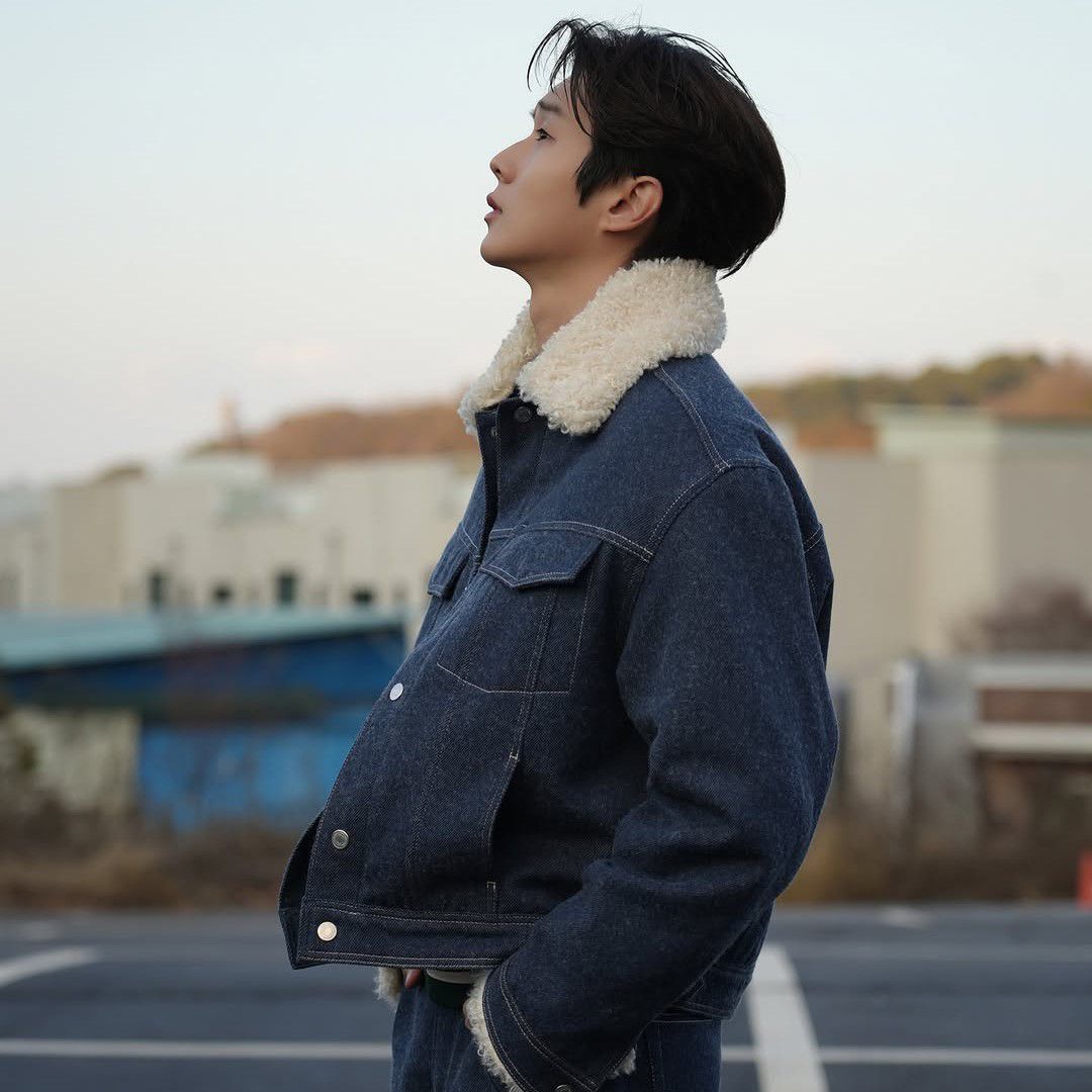Behind-the-scenes cut of Choi Wooshik