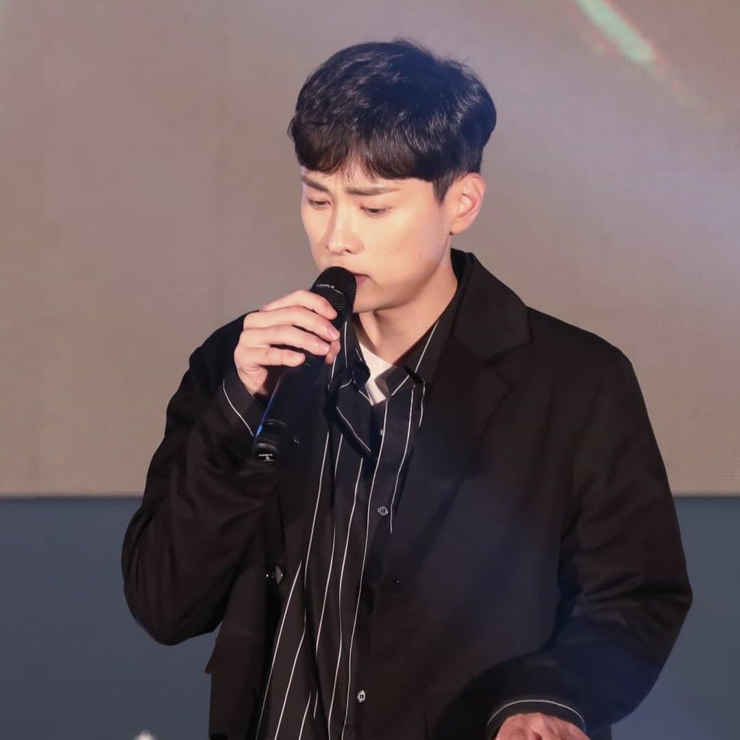 Foto kegiatan terbaru dari Min Kyunghoon