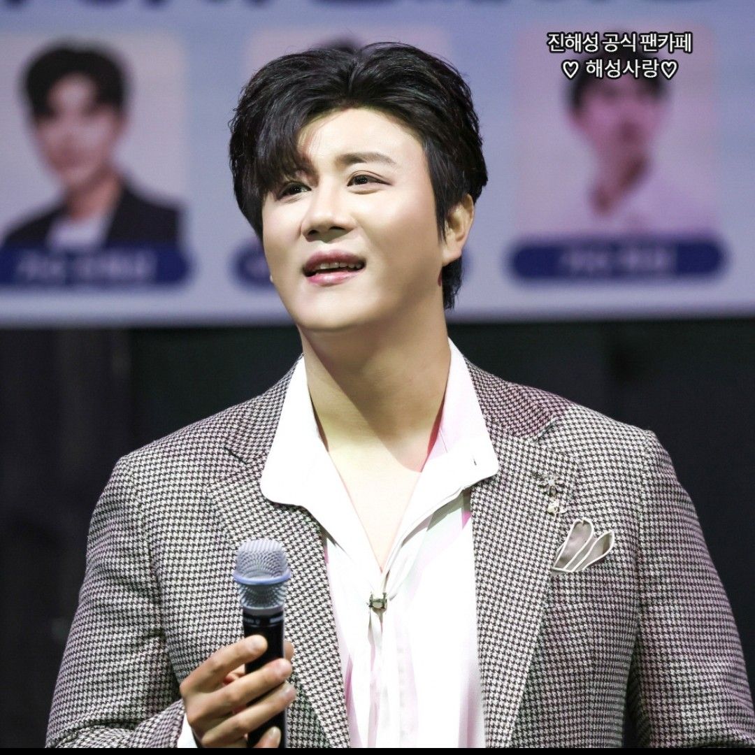 진해성의 비하인드 컷