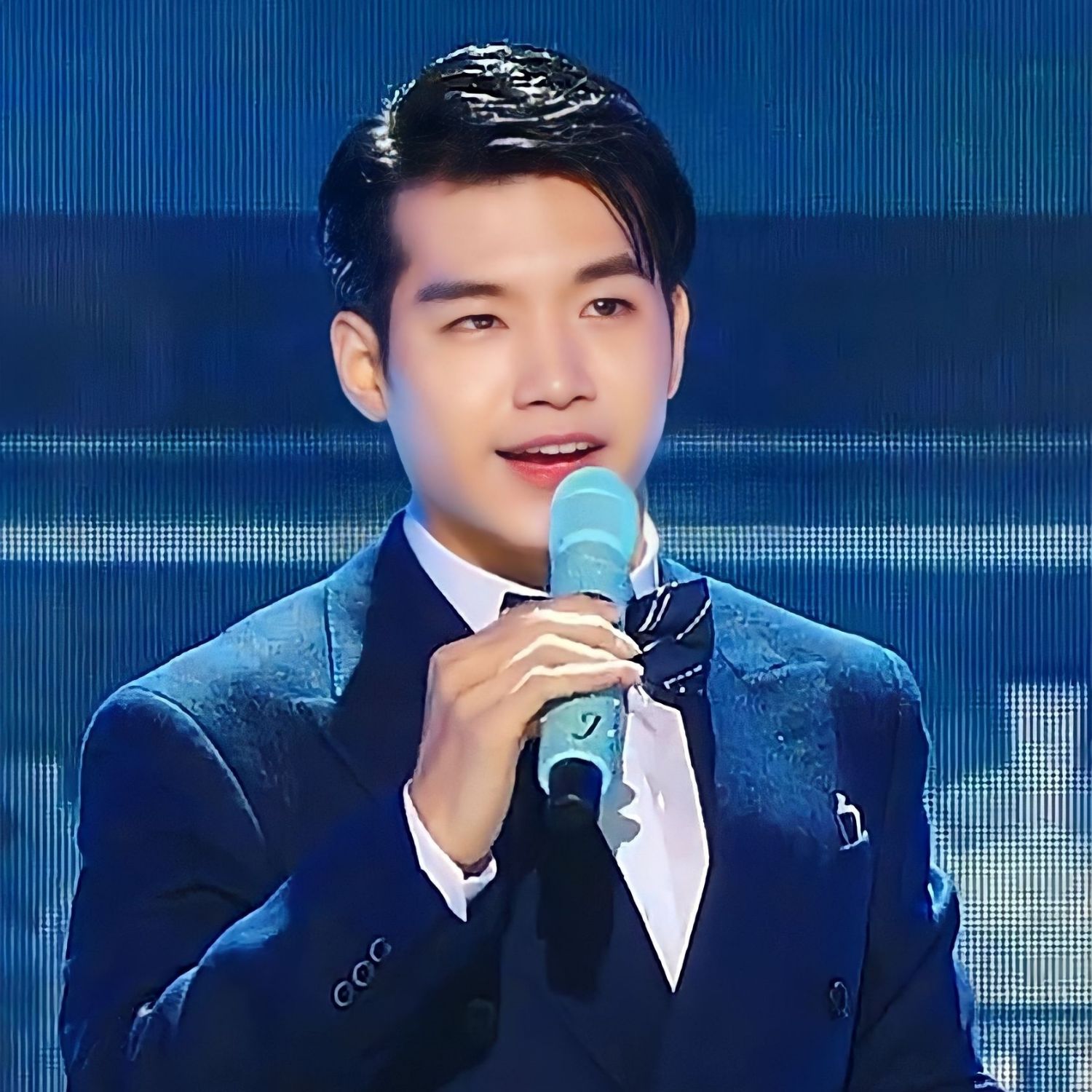 粉絲拍下的趙明燮瞬間