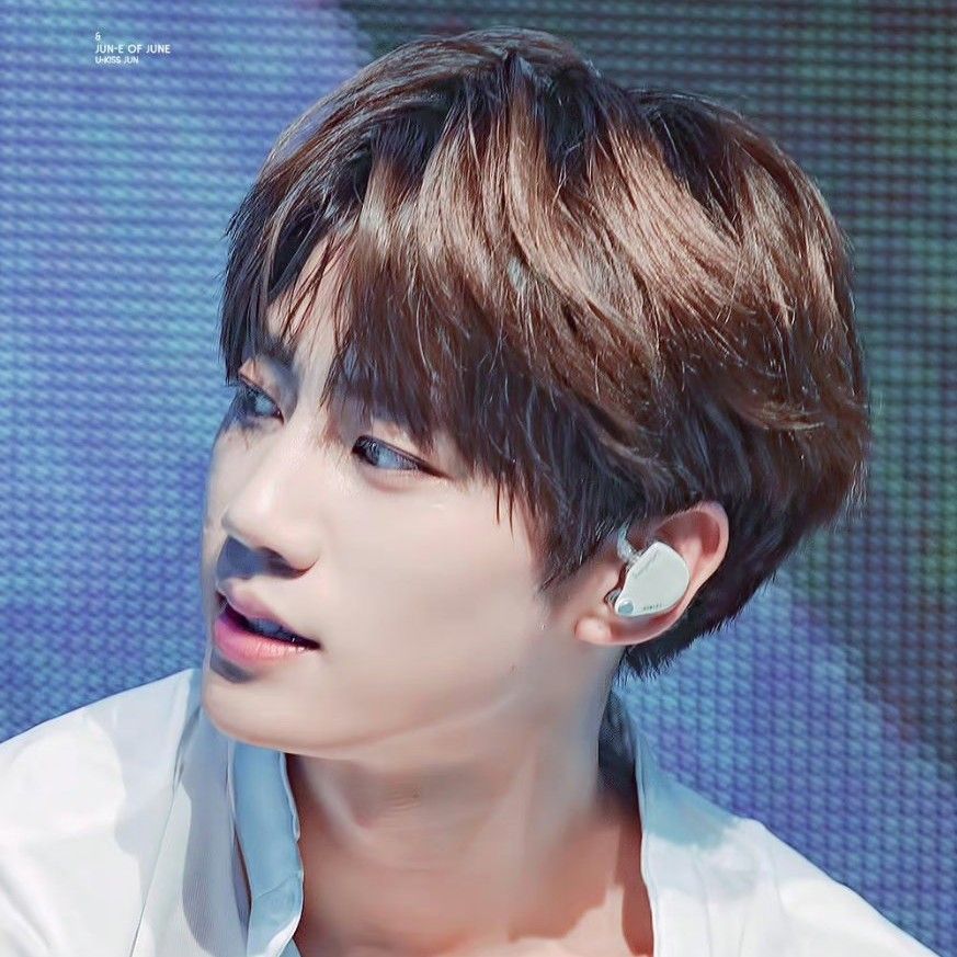 A moment captured by a fan of Lee Junyoung