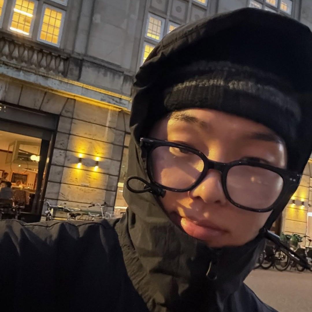 Behind-the-scenes cut of Choi Hyunwook