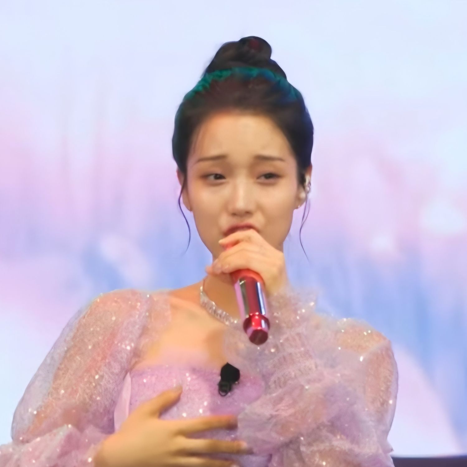 A moment captured by a fan of Kim Soyeon (2004)