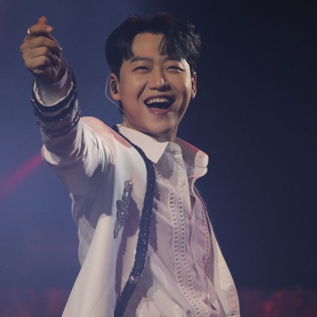 A moment captured by a fan of Min Soohyun
