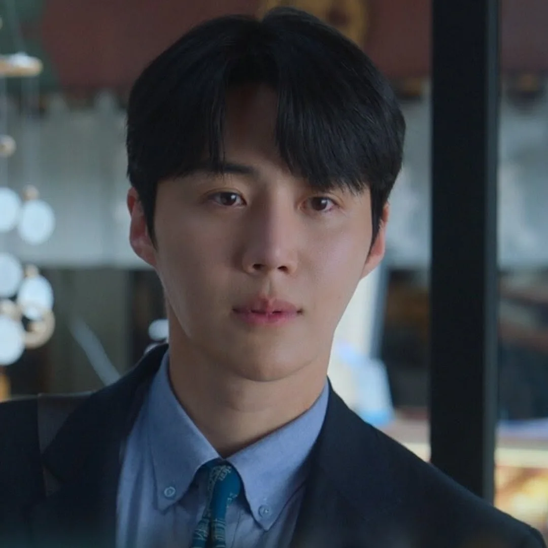 Behind-the-scenes cut of Kim Seonho