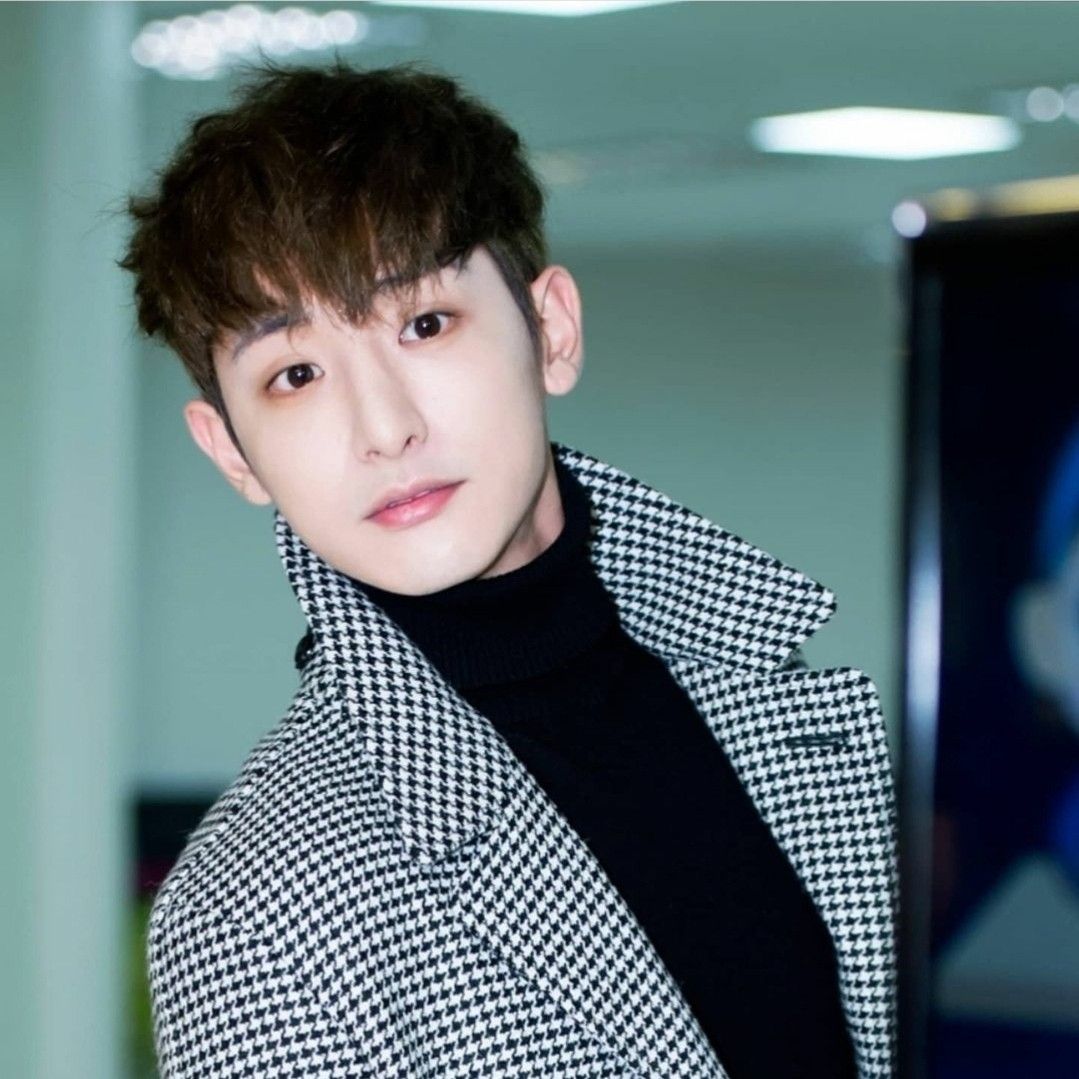 Behind-the-scenes cut of Lee Soohyuk