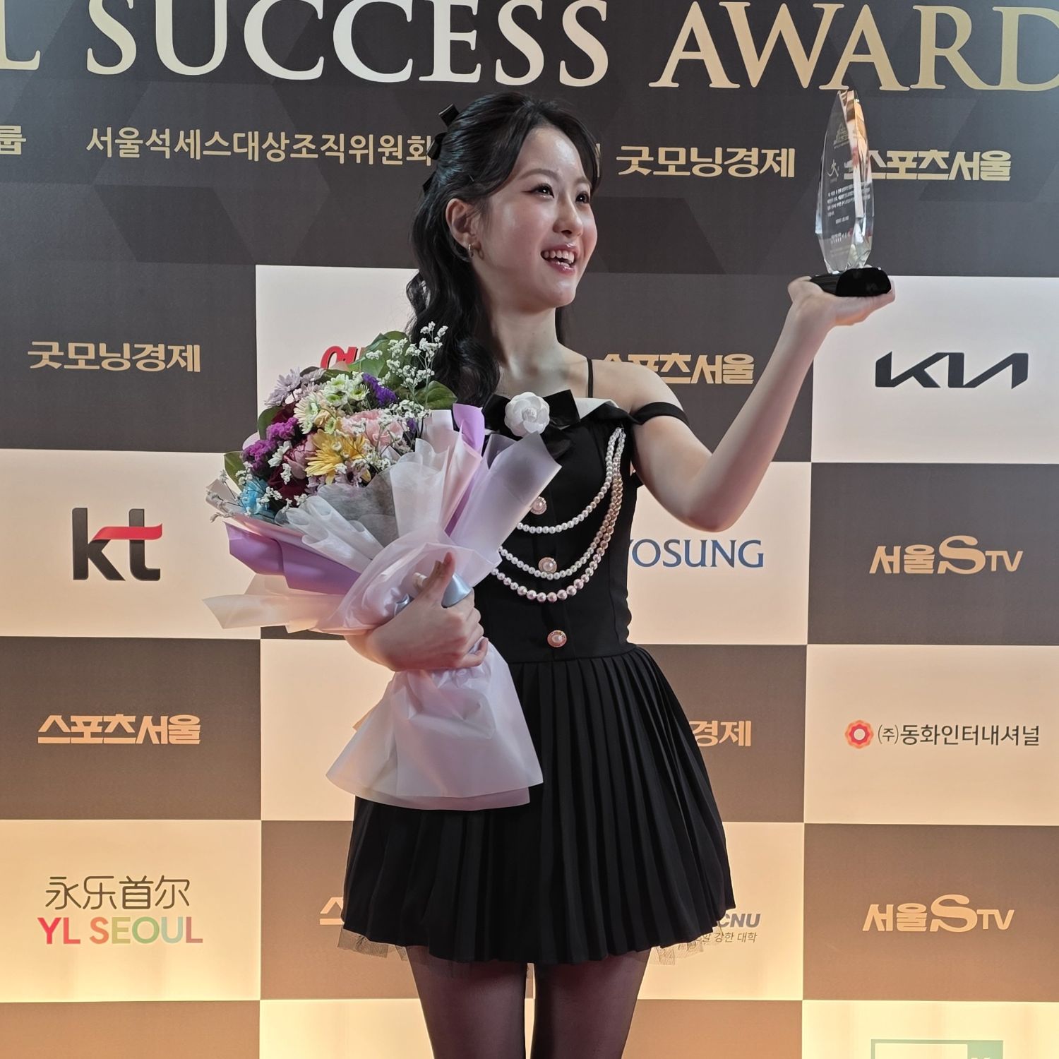 Momen yang diabadikan oleh penggemar Oh Yujin