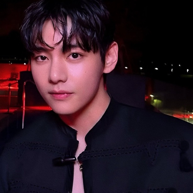 Latest photo of Kim Taehyung (V)