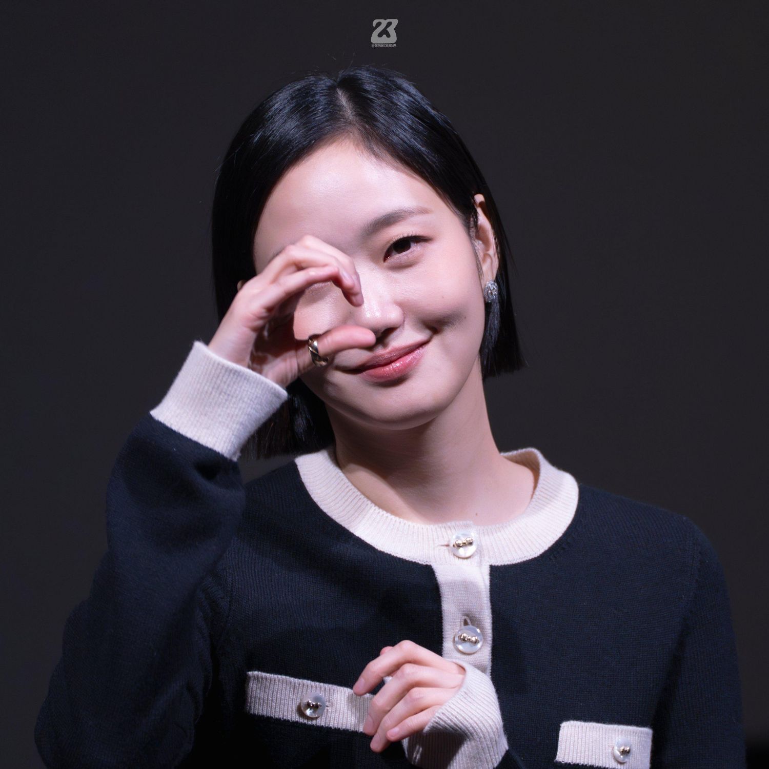 金高銀的最新照片