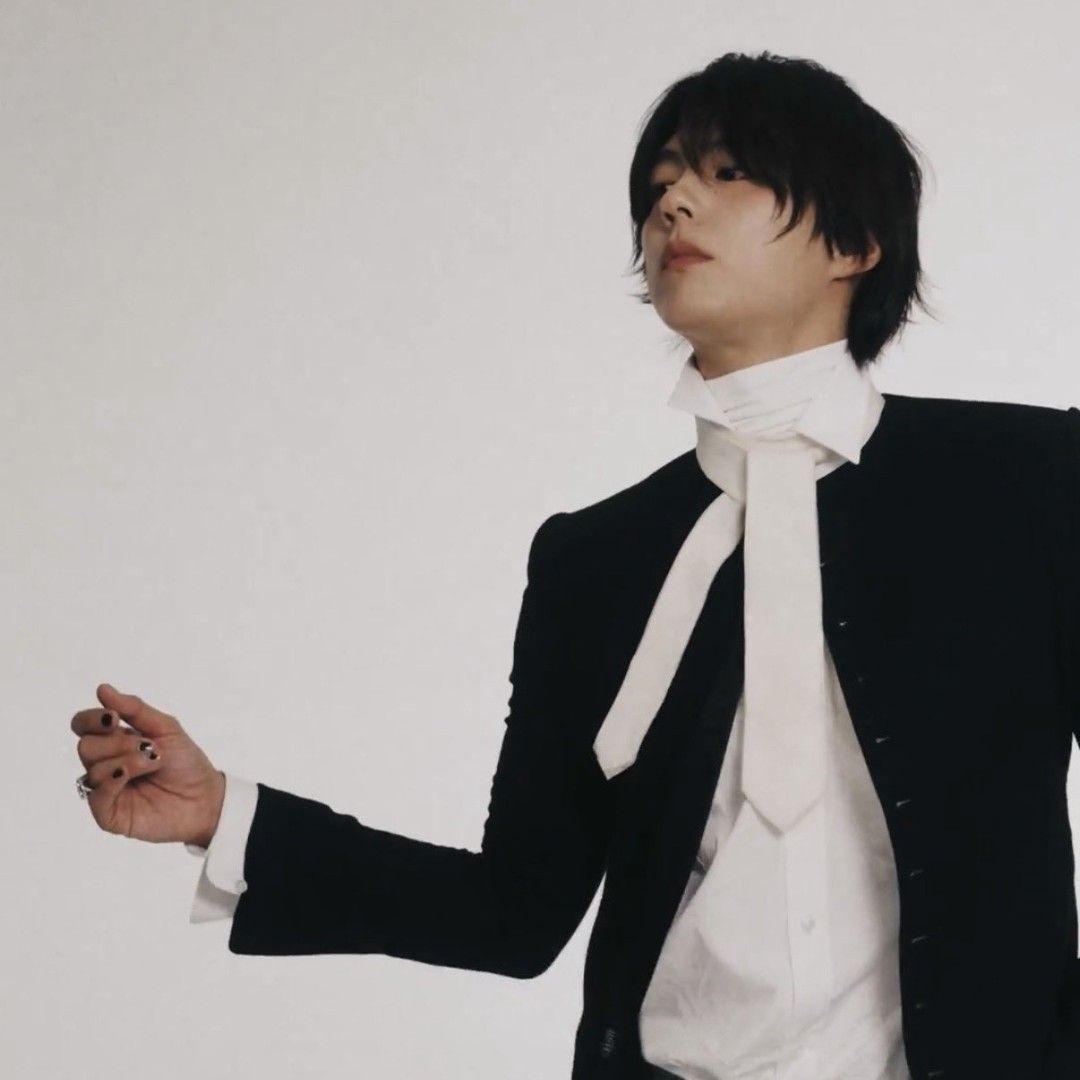 Recent activity shot of Park Bogum