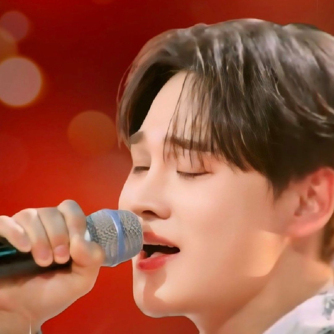 パク・ソジンの最近の活動ショット